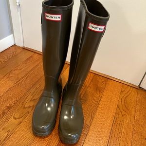 Hunter Women's Original Tall Gloss Rain Boots